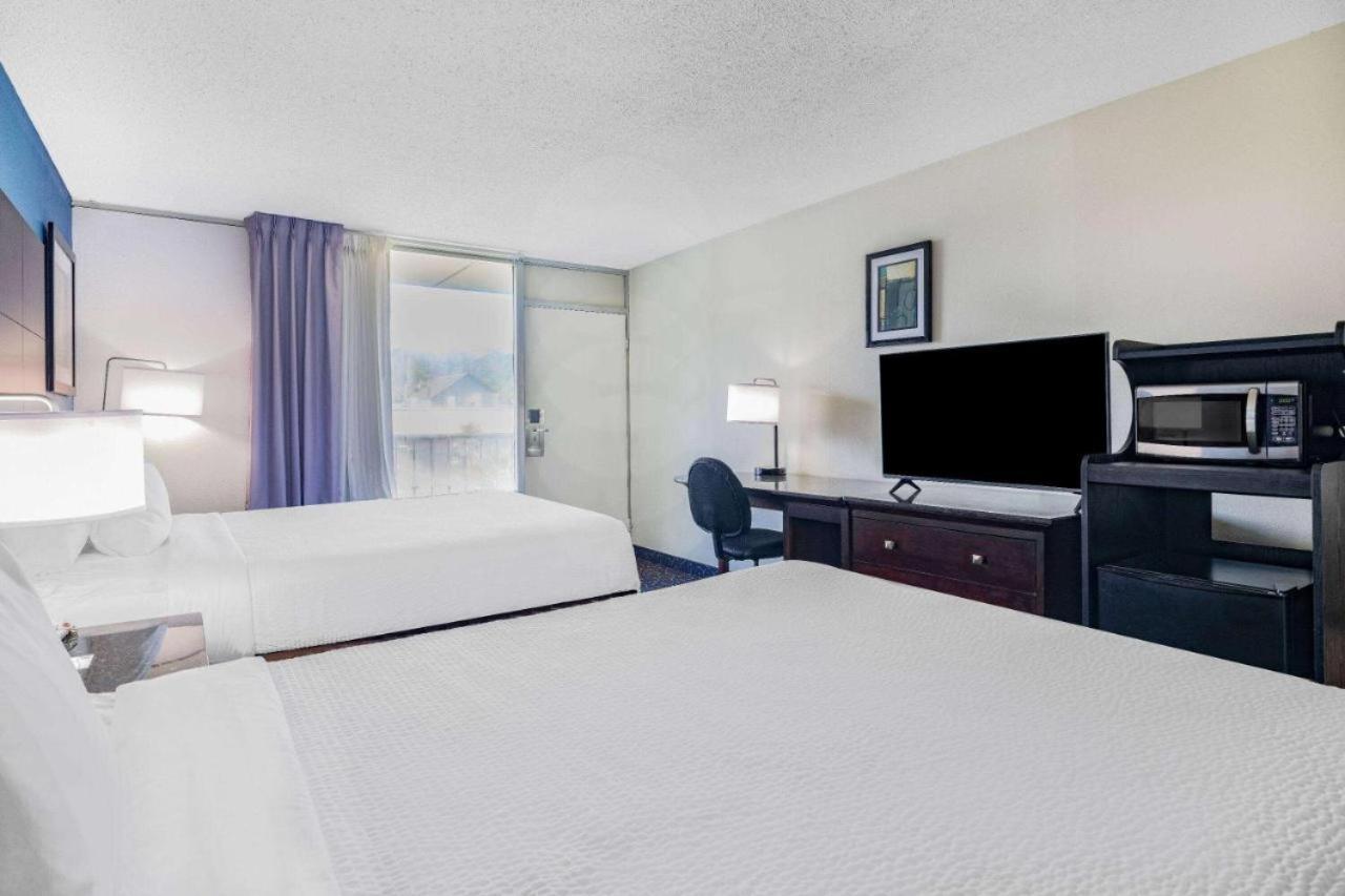 Hotel Days And By Wyndham Oxford