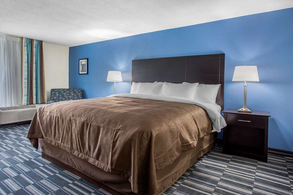 Days And By Wyndham Hotel Oxford